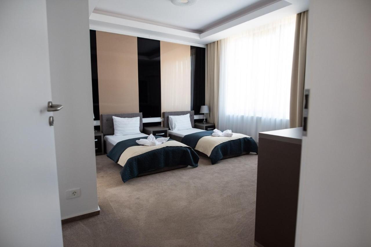 Complex Noblesse Vaslui Exterior foto